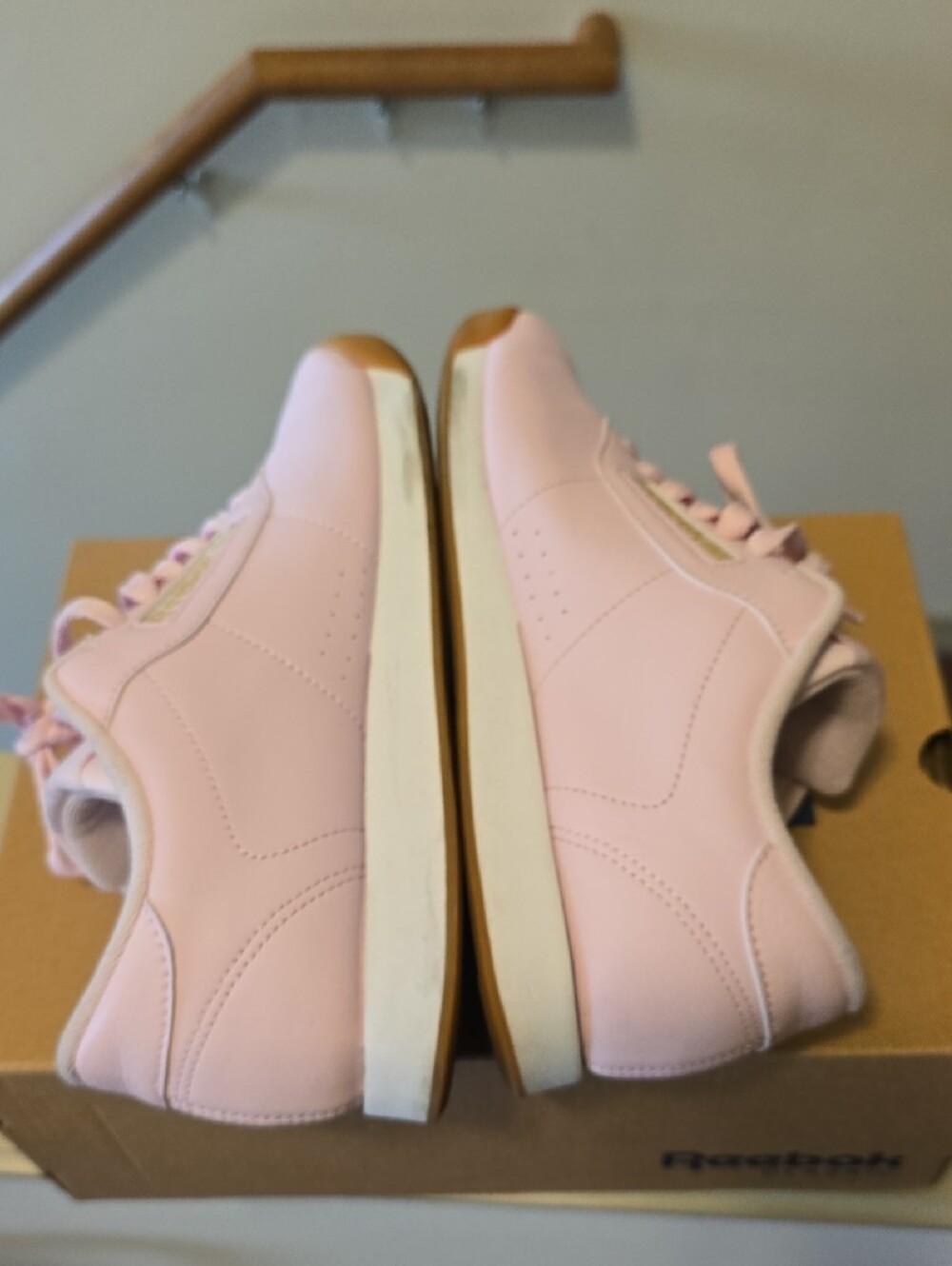 Reebok Pink Classic Low-Top Sneakers - Picture 9 of 16